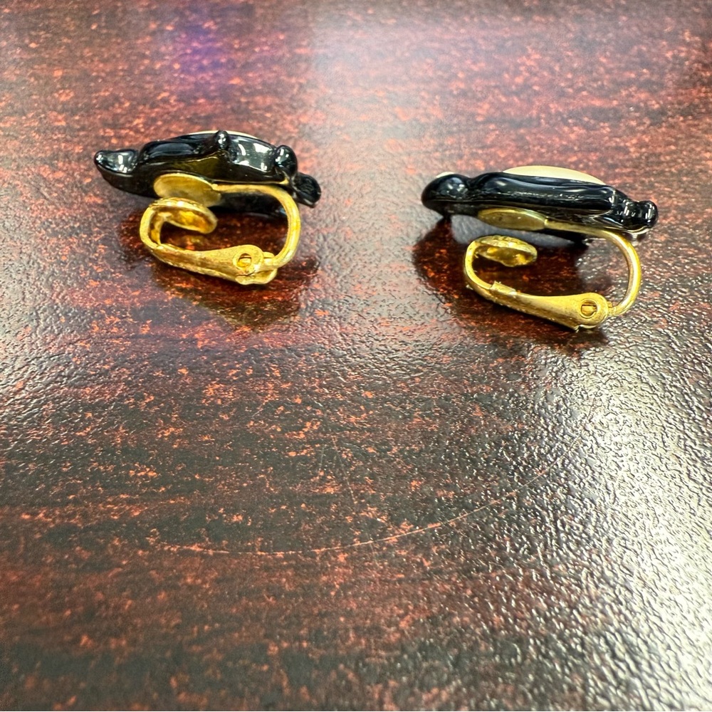 Avon “Penelope Penguin” Black and White Penguin clip Earrings NIB 1992 vintage - Picture 3 of 6